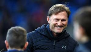 Ralph Hasenhüttl gibt eine Runde Freibier aus.