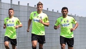 Ronivaldo (r.) im Training neben Venuto und Larsen