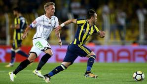 James Jeggo im Duell mit Fenerbahce