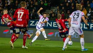 LASK im Duell mit Rapid