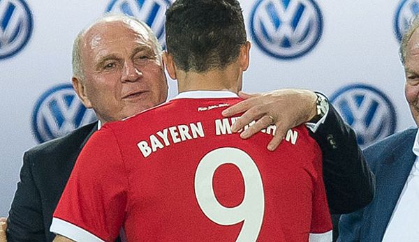 Uli Hoeneß hat in der Causa Robert Lewandowski ein Machtwort gesprochen.