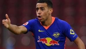 RB LEIPZIG: Sowohl auf der Seite der Ab- wie auch der Zugänge könnte sich zeitnah was bei den Roten Bullen tun. Laut "Bild" sind Leeds United und der FC Everton hinter TYLER ADAMS her, der Transfer soll 12 bis 15 Millionen Euro in die Kassen spülen.