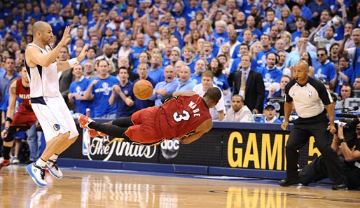 Die Heat hatten am Ende noch eine letzte Chance auf den Ausgleich, aber schon beim Einwurf auf Dwyane Wade ging alles schief...