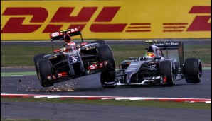 06.07.2014, Großbritannien: Rache ist süß! Esteban Gutierrez und Pastor Maldonado treffen sich mal wieder auf der Strecke