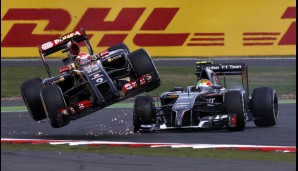 Dieses Mal fliegt aber nicht der Sauber, sondern der Lotus quer über die Strecke