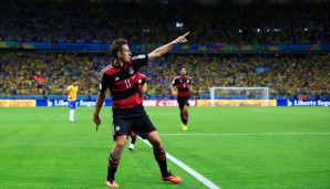 Es ist sein 16. WM-Tor, womit er Ronaldo ablöst und zum alleinigen Rekordtorschützen wird. In Maracana bestritt er übrigens sein viertes WM-Halbfinale, auch das hat noch keiner geschafft