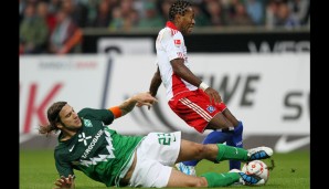 Wie zuvor in Leverkusen und auch in München wurde Ze zum Publikumsliebling in Hamburg. Hier eine Szene aus dem Nordderby gegen Werder Bremen mit dem ehemaligen Bayern-Kollegen Torsten Frings