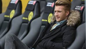 Ein Bild, an das man sich über die Jahre leider gewöhnen musste: Marco Reus in Zivilkleidung am Rande eines Heimspiels im Signal Iduna Park.