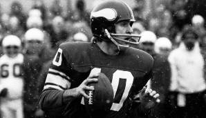 13.: Fran Tarkenton (1961-1978): 47.003 Yards.