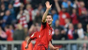 Platz 1 - 284 Tore in 356 Spielen: ROBERT LEWANDOWSKI (Polen) hat für Dortmund und Bayern jeweils mindestens 100 Tore gemacht - in der ewigen Bestenliste ist nur noch Gerd Müller (365) vor ihm. Dessen Saisonrekord brach er mit 41 Toren 2020/21.