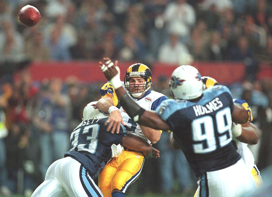 Super Bowl XXXIV: "The Greatest Show on Turf", die St. Louis Rams um Kurt Warner, war auch von aggressiven Tennessee Titans nicht aufzuhalten.