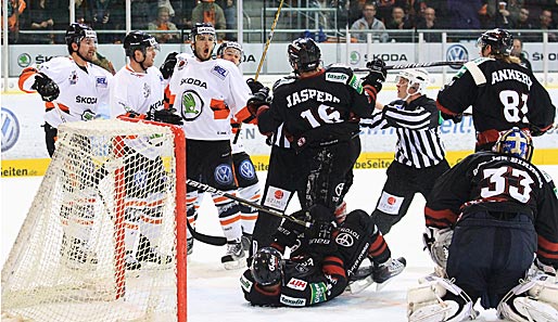 Wolfsburg steht nach drei Siegen gegen die Kölner Haie im Playoff-Halbfinale