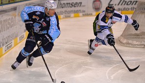 Thomas Brandl (l.) und Sandro Schönberger gesellen sich zum Lazarett der Straubing Tigers