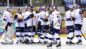 Der EHC Red Bull München steht in Spiel 2 in Berlin bereits unter Druck