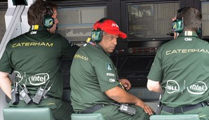 Tony Fernandes (M.) will mit Caterham endlich Erfolge feiern