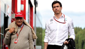 Toto Wolff (r.) hält selbst nichts von einer Stallorder