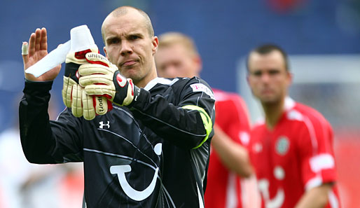 Nationaltorhüter Robert Enke war der einzige Rückhalt der schlechtesten Abwehr der Bundesliga