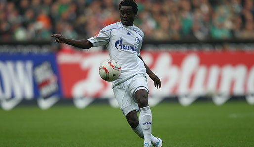 Anthony Annan steht genauso wie Hao Junmin beim FC Schalke auf der Abschussliste