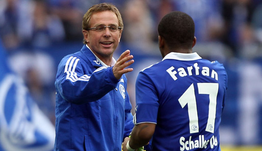 Trainer Ralf Rangnick darf offenbar bis 2014 mit Jefferson Farfan planen