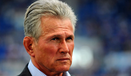 Bleibt Trainer Jupp Heynckes dem FC Bayern doch länger erhalten?