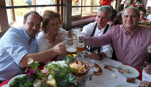 Christian Nerlinger (l.) ist seit 2008 bei den Bayern und soll jetzt seinen Vertrag verlängern