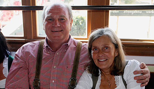 Uli Hoeneß auf dem Münchner Oktoberfest mit seiner Frau Susanne