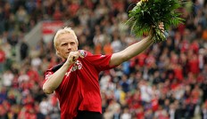 Ramelow spielte 12 Jahre in Leverkusen und trat 2008 nach 333 Bundesliga-Spielen zurück