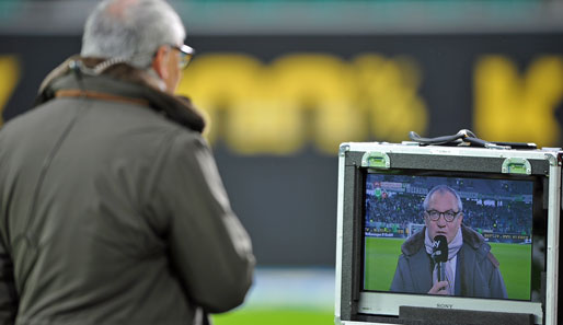 VfL-Trainer Felix Magath ließ gegen Gladbach den 36. Profi innerhalb einer Saison auflaufen