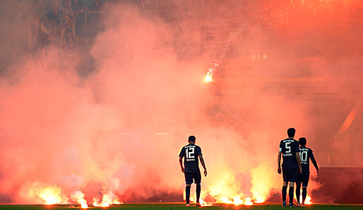 Auch die mitgereisten Fans von Hertha BSC gaben kein gutes Bild ab in Düsseldorf