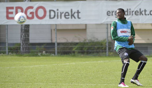 Baba Rahman hat die Offiziellen der SpVgg Greuther Fürth beim Probetraining überzeugt