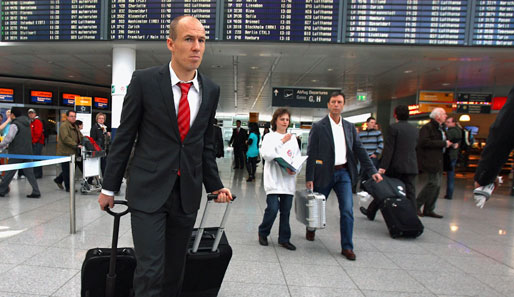 Kaum aus dem Trainingslager im Trentino zurück, stiegen die Bayern ins Flugzeug Richtung China