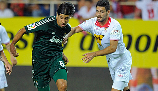 Alberto Botia (r.), hier im Zweikampf mit Sami Khedira (l.), hat bereits unter Pep Guardiola gespielt