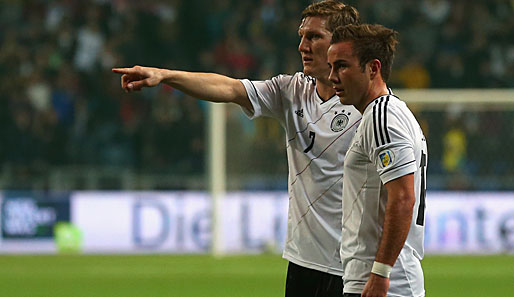 Seit heute offiziell Teamkameraden: Mario Götze und Bastian Schweinsteiger