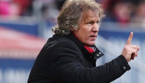 Gertjan Verbeek nahm Timo Gebhart nur 26 Minuten nach dessen Einwechslung wieder vom Platz