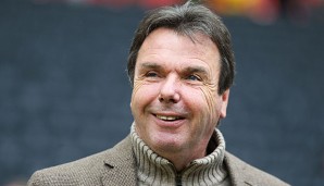 Vorstandschef Heribert Bruchhagen bescheinigt der Eintracht gut Arbeit