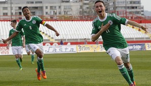 Der Wechsel Oguzhan Aydogan (r.) zum BVB stößt Schalke sauer auf