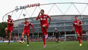 Für Rudi Völler ist Hakan Calhanoglu (m.) das fehlende Puzzlestück im Bayer-Kader