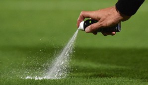 Das Freistoßspray kommt ab Oktober in die Bundesliga