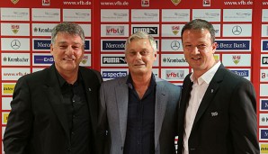 Bernd Wahler (links) stellt sich der unangenhmen Situation beim VFB stellen