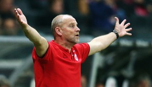 Thomas Schaaf sieht trotz des guten Saisonstarts noch Steigerungsbedarf bei der Eintracht