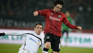 Manuel Schmiedebach spielt seit 2008 bei Hannover 96