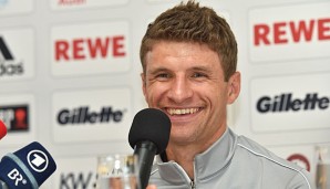 Thomas Müller gibt sich wie gewohnt locker und gut gelaunt