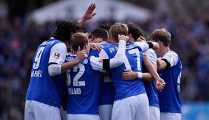 Darmstadt 98 hat vier seiner Nachwuchskräfte mit Lizenzspielerverträgen ausgestattet