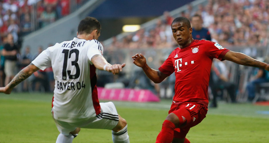 Douglas Costa packte gegen Leverkusen einen Zaubertrick aus