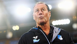 Huub Stevens hat seine Karriere als Trainer wegen Herzproblemen beendet