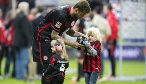 Marco Russ bleibt mit Eintracht Frankfurt in der 1. Liga