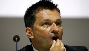 Christian Heidel verlangt von englischen Klubs mehr Geld