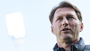 Ralph Hasenhüttl hatte nur Spot für die Farbattack auf den VEreinsbus übrig