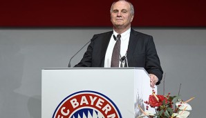 Uli Hoeneß macht sich Gedanken über die Entwicklung im Fußball