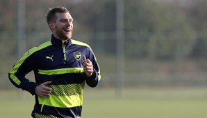 Per Mertesacker soll nach seiner langen Verletzung verliehen werden